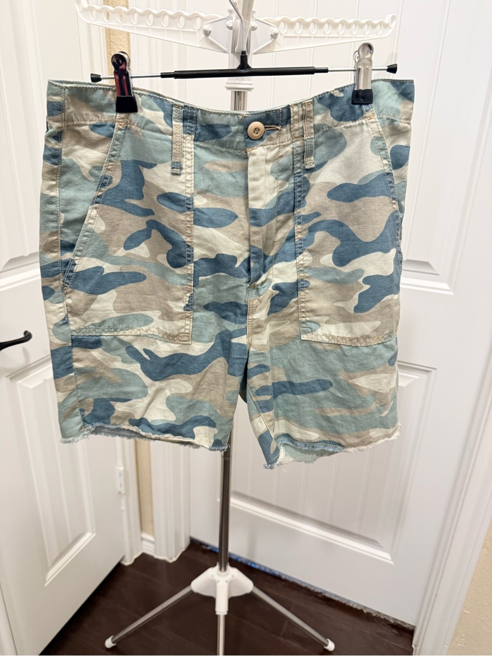 Mother Camo Utility Women’s Shorts - Blue/Beige